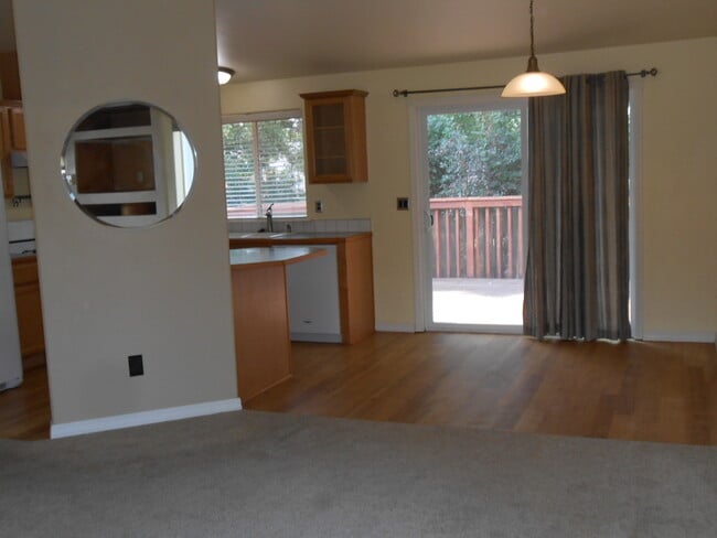 Building Photo - 2396 NE Desert Willow Ct