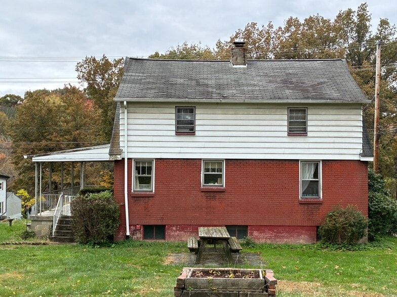Building Photo - 5454 Gibson Rd