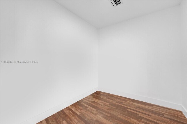 Building Photo - 1656 Polk St