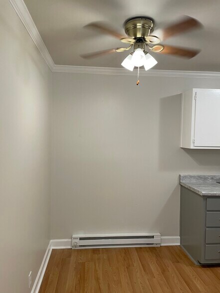 Building Photo - 2601 Hillsboro Pike