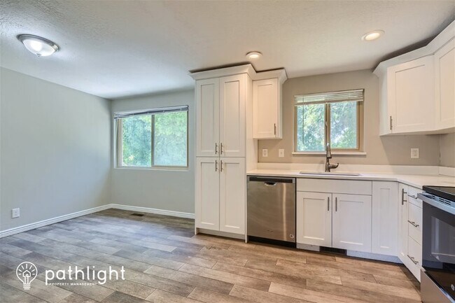 Primary Photo - 667 West 2200 North