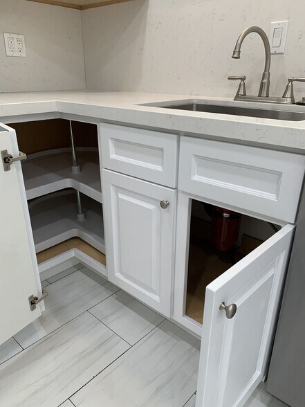 Building Photo - 2015 9th St