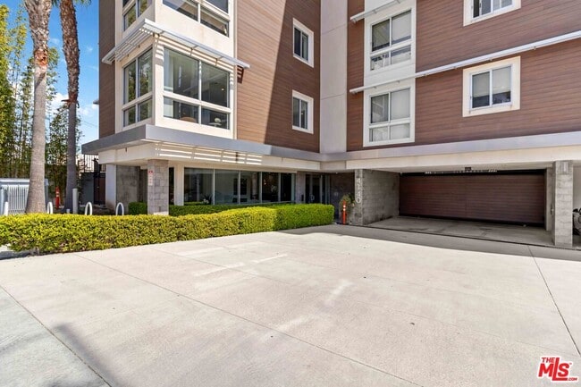 Building Photo - 4140 Glencoe Ave