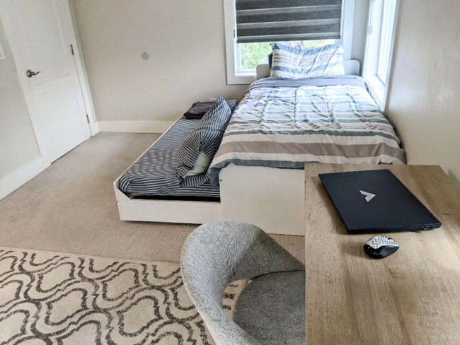 Building Photo - 835 N Raymond Ave