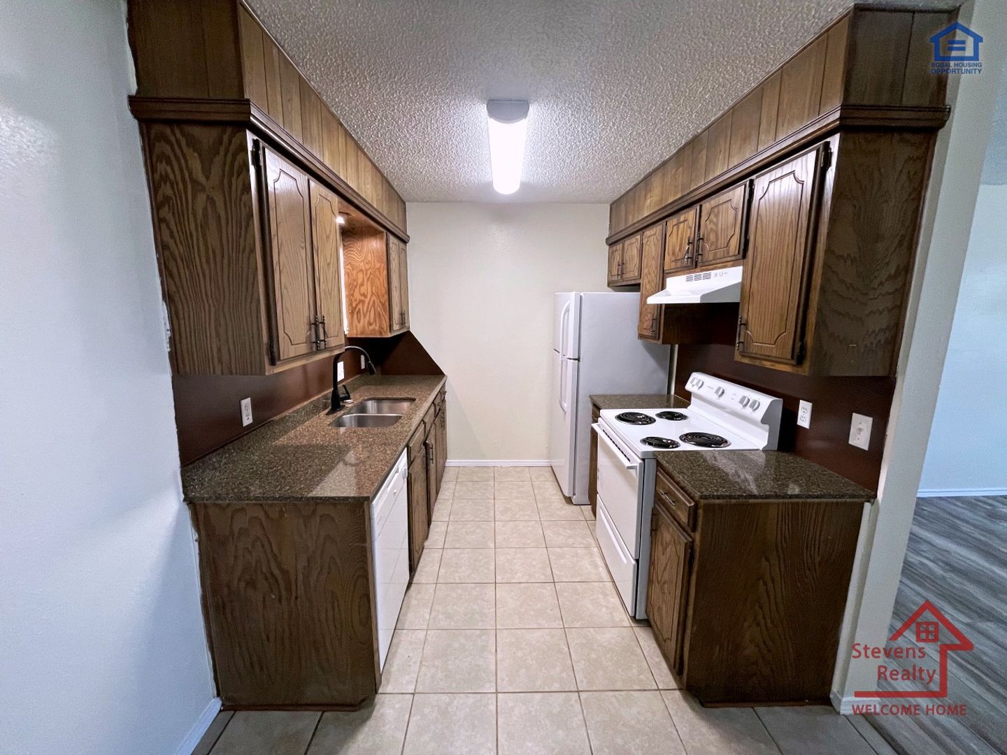 Building Photo - 2111 NW Lindy Ave