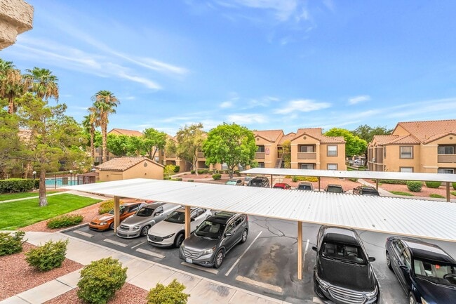 Building Photo - Move-in Ready 2-Bed Condo!