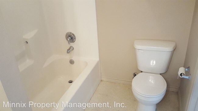 Building Photo - 2801 Mable Dr