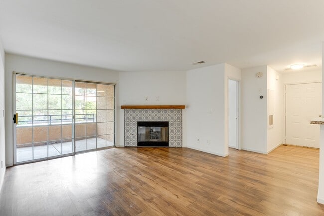 Building Photo - GUARD GATED 2 BEDROOM CONDO! * COMING SOON *