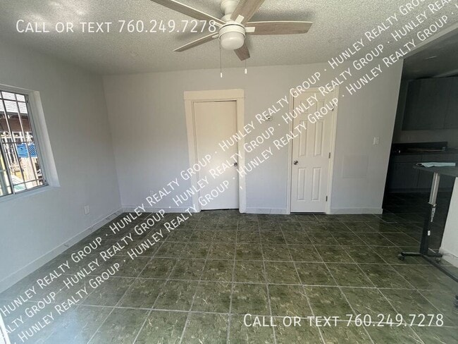 Building Photo - 1376 Gaviota Ave