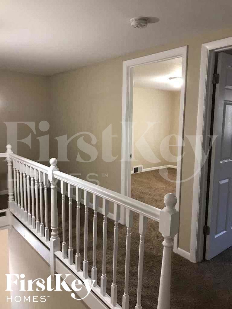 Building Photo - 26646 Elmwood Ave