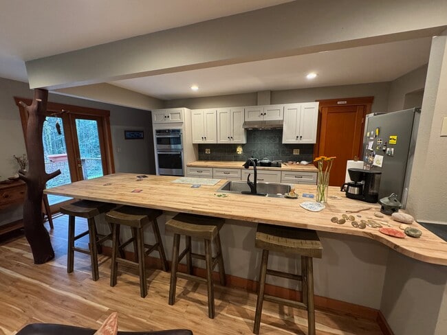 Building Photo - 28635 Vashon Hwy SW