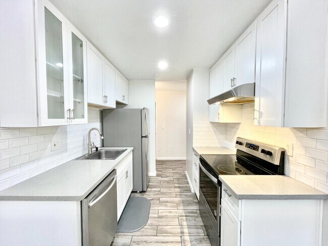 Building Photo - 6292 Joaquin Murieta Ave