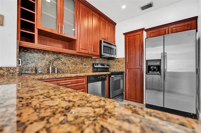 Building Photo - 437 Swan Ave