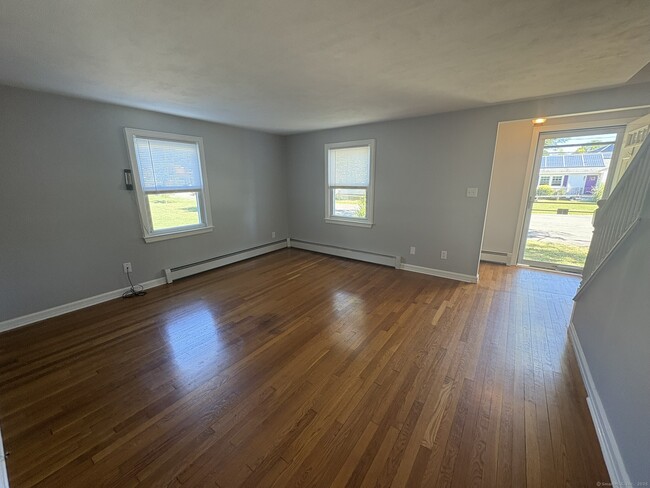 Building Photo - 17 McKinnel Ct