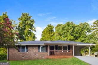 Building Photo - 10179 Waterford Rd NE