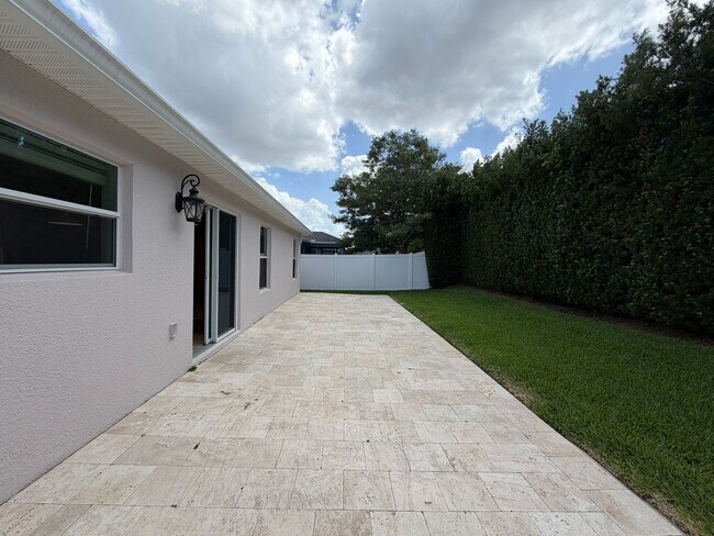 Building Photo - The perfect House for rent in Clermont!