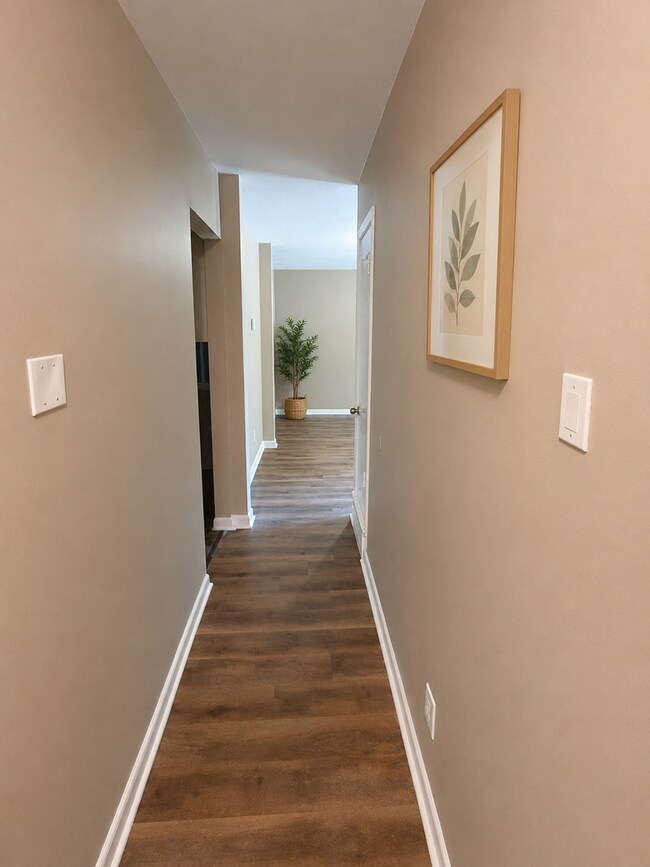 Building Photo - Move-In Ready 4BR Home – Appliances Included!