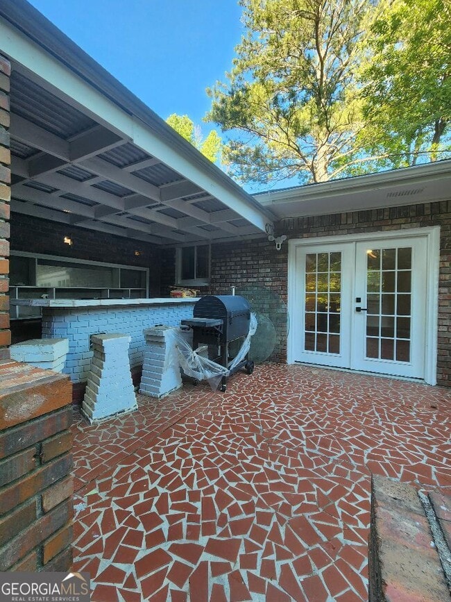 Building Photo - 302 Kelso Dr SW