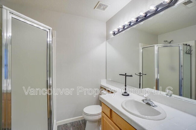 Building Photo - 8717 NE 17th St