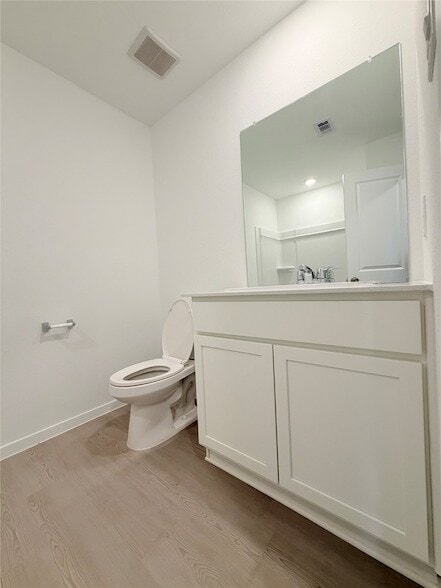 Building Photo - 447 Southern Magnolia Wy