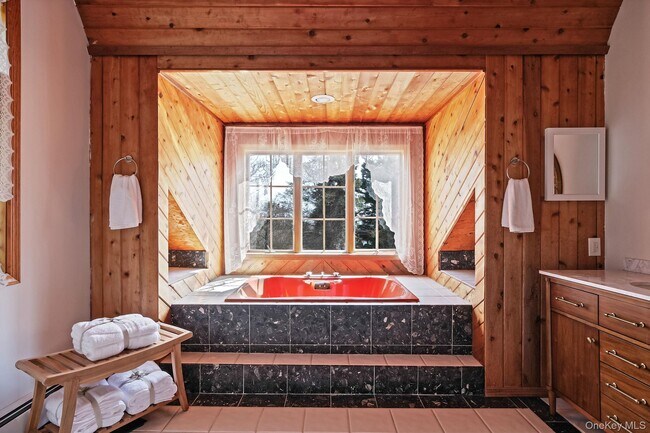 Building Photo - 5 Ocean View Ave