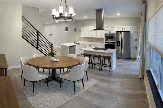 Building Photo - 5853 41st St S