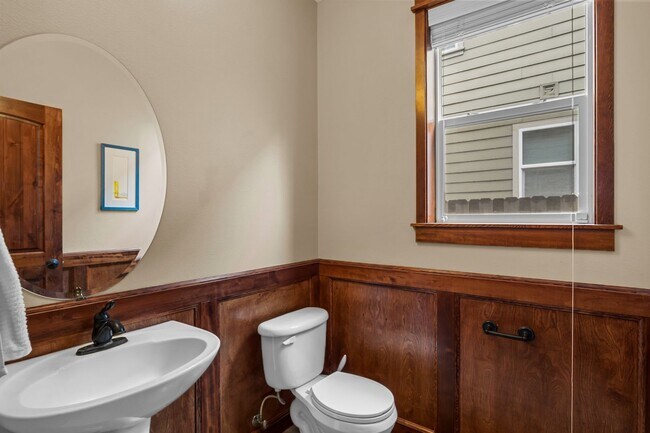 Building Photo - First Time Rental Property With Gorgeous F...