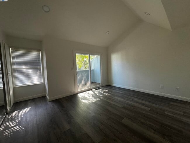 Building Photo - 4207 Sheldon Cir