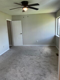 Building Photo - 912 Pineland Ave