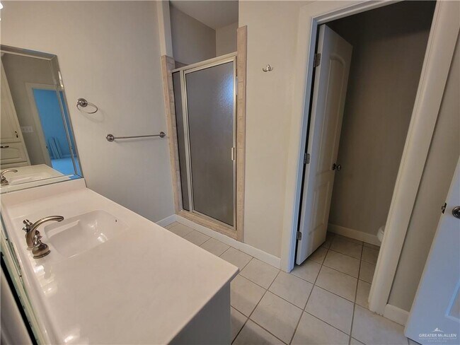 Building Photo - 210 Rio Grande Dr