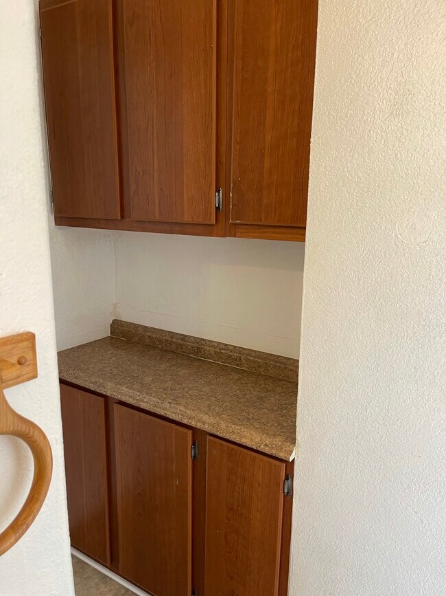 Building Photo - 413 Glen Ave