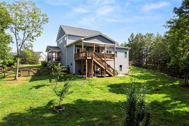 Building Photo - 175 STONELEDGE TRCE N