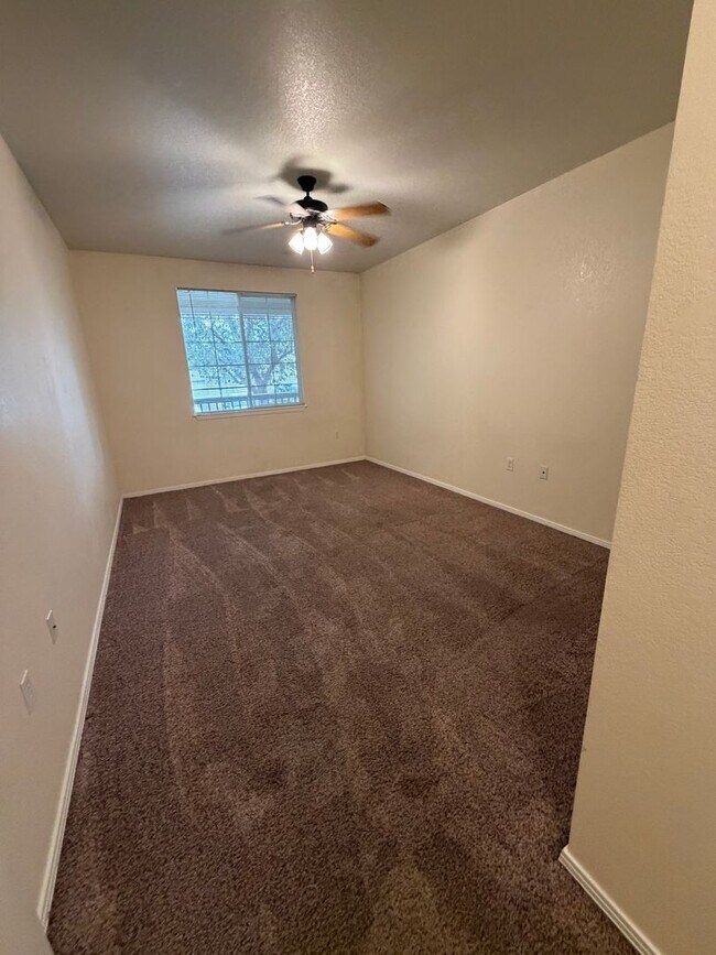 Building Photo - Beautiful 3 Bed, 2 Bath Condo in NW Fort Collins!