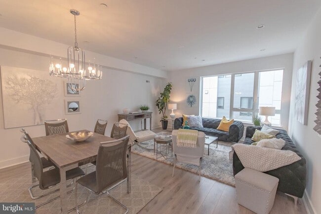 Building Photo - 105 Olive St