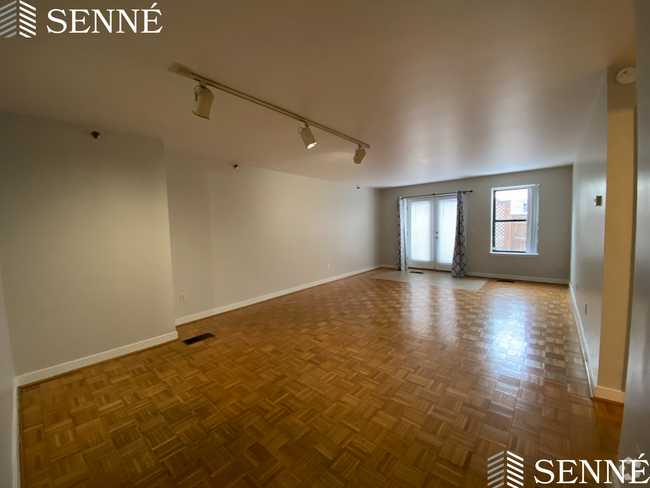 Building Photo - 71 Fulkerson St