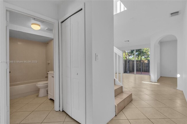 Building Photo - 27463 SW 137th Ct