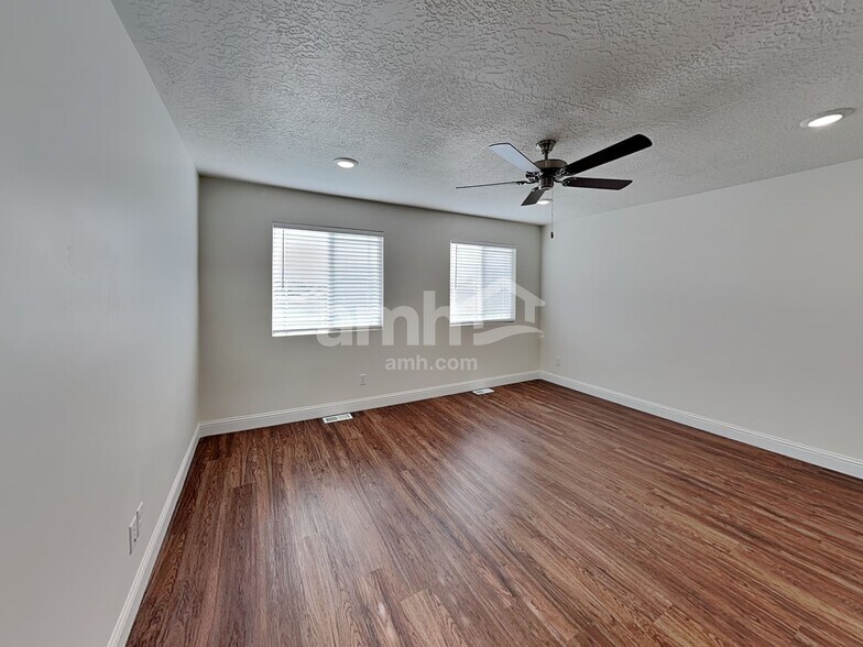 Building Photo - 5998 Verdigris Dr