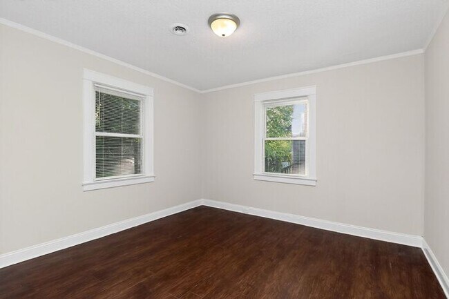 Building Photo - Charming 3BD/1BA Ranch in