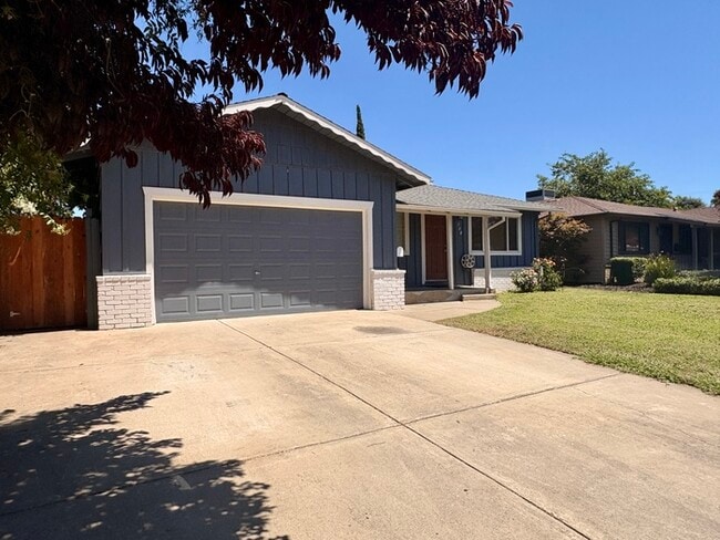 Building Photo - Great Single Story For Rent in Rio Linda CA! 3 Bedroom 1 Bathroom with large backyard