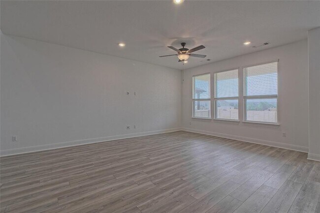 Building Photo - 212 Turnbuckle Bnd