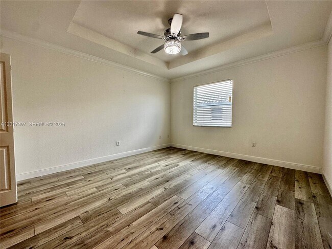 Building Photo - 2685 SE 13th Ct