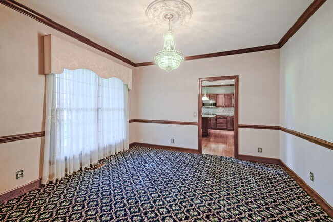 Building Photo - 107 Geers Ct