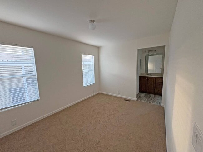 Building Photo - 1700 S State St