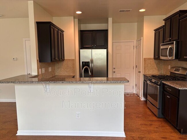 Building Photo - 78123 Rillstone Dr