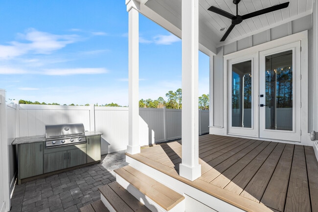 Building Photo - 520 S County Hwy 393