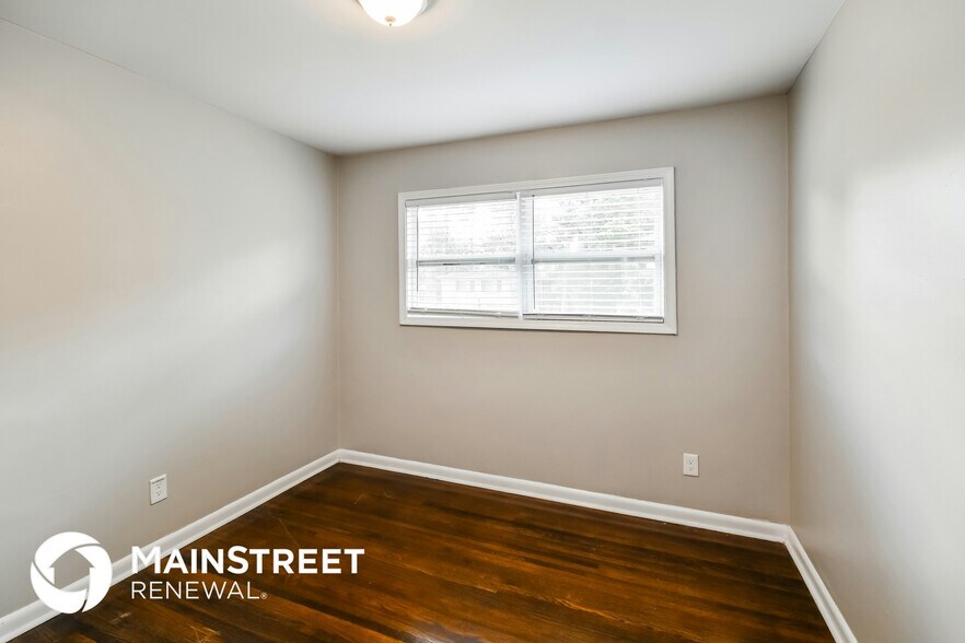 Building Photo - 236 E Haven Dr