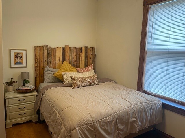 Building Photo - 2217 Rice W St