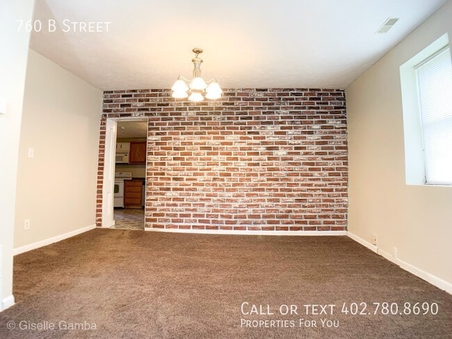 Building Photo - 760 B St
