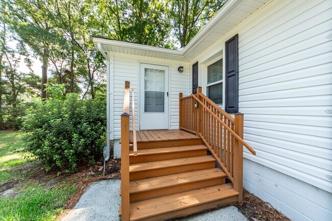 Building Photo - 2139 Pierpont Ave