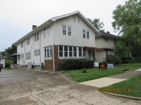 Building Photo - 919 W 8th St